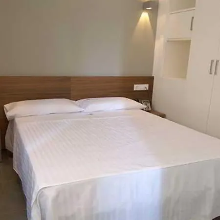 Ona Living Barcelona Aparthotel 4*