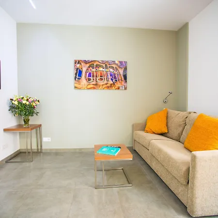 Ona Living Barcelona 4*