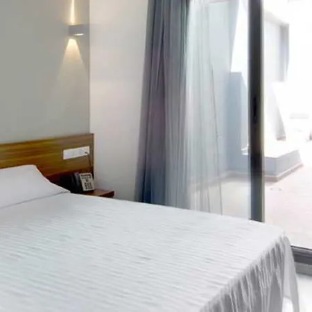Ona Living Barcelona 4*