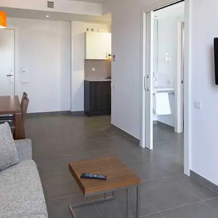 Ona Living Barcelona Aparthotel 4*