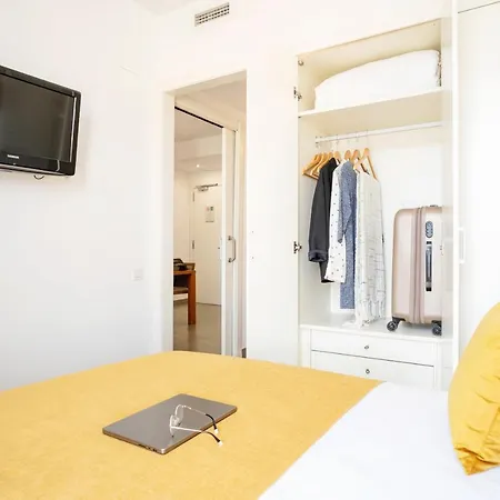 Ona Living Barcelona 4*