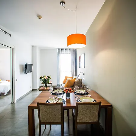 Ona Living Barcelona Ξενοδοχείο με διαμερίσματα 4*